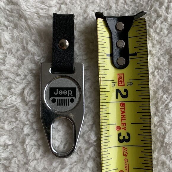 Jeep Silver Grille Logo Chrome Key Chain - Picture 3 of 5